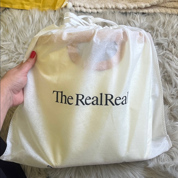 Louis Vuitton Beige and Tan Tote Bag - Picture 16 of 16